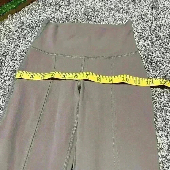 Aritzia TnAction TnaBUTTER Atmosphere Split Hi-Rise Legging Size 2xs - Note - Picture 5 of 10